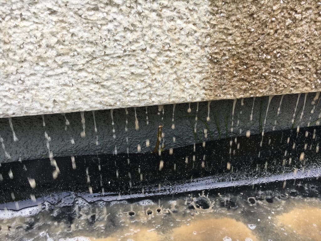 Auffangwanne für umweltfreundliche Fassadenreinigung