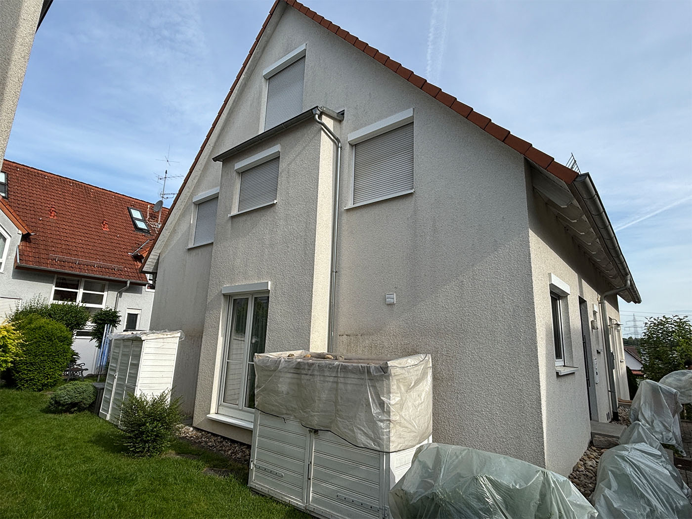 Hausfassade in Dagersheim vor der Fassadenreinigung
