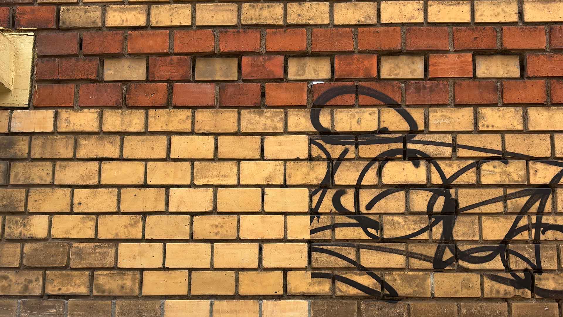 Ergebnis einer Graffitientfernung
